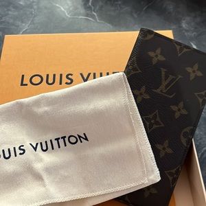 Louis Vuitton monogram iPhone X case. Authentic